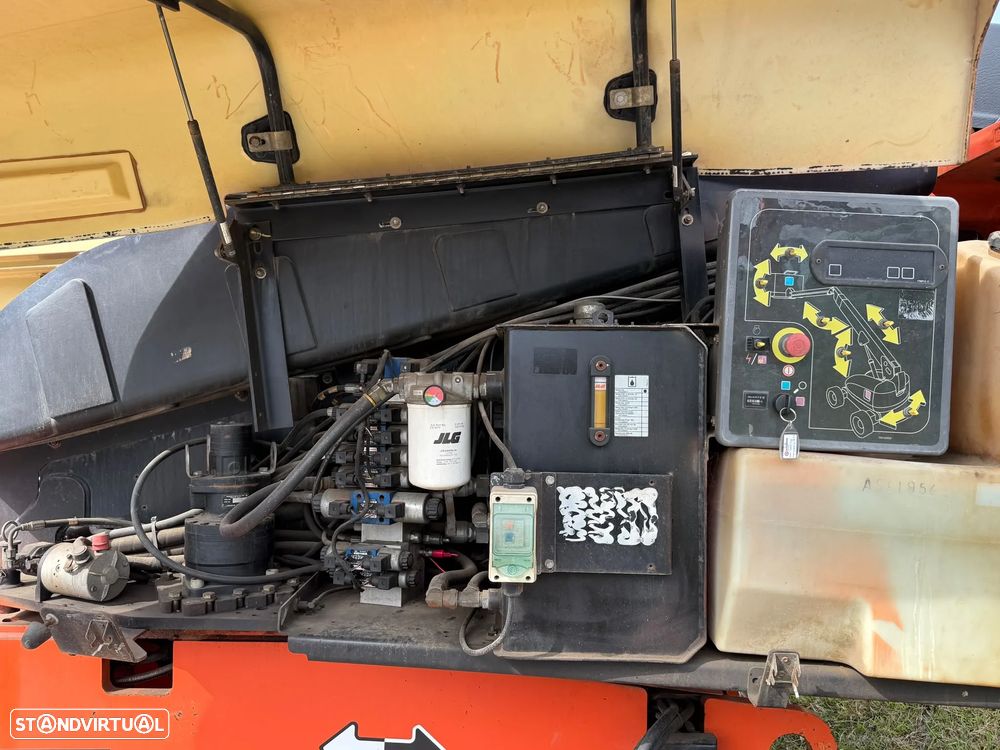 JLG 660SJ - 10