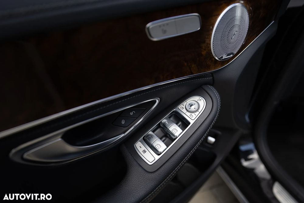 Mercedes-Benz C - 27