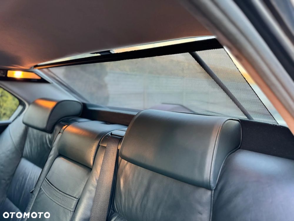 BMW Seria 7 750i - 24