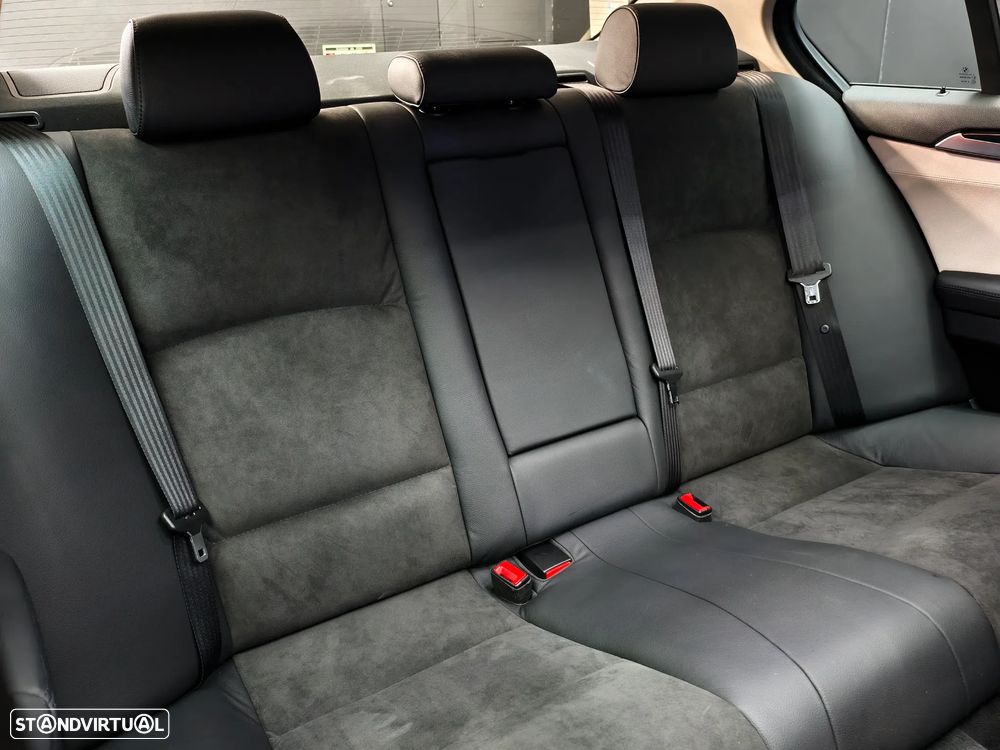 BMW 525 d Pack M Auto - 30