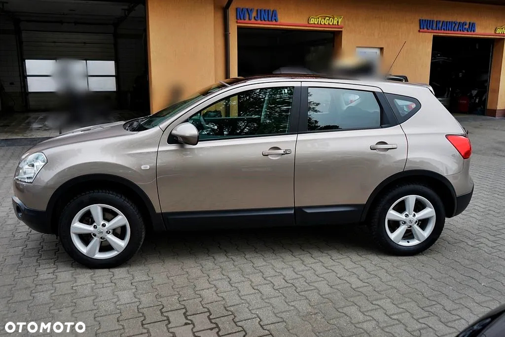 Nissan Qashqai - 4
