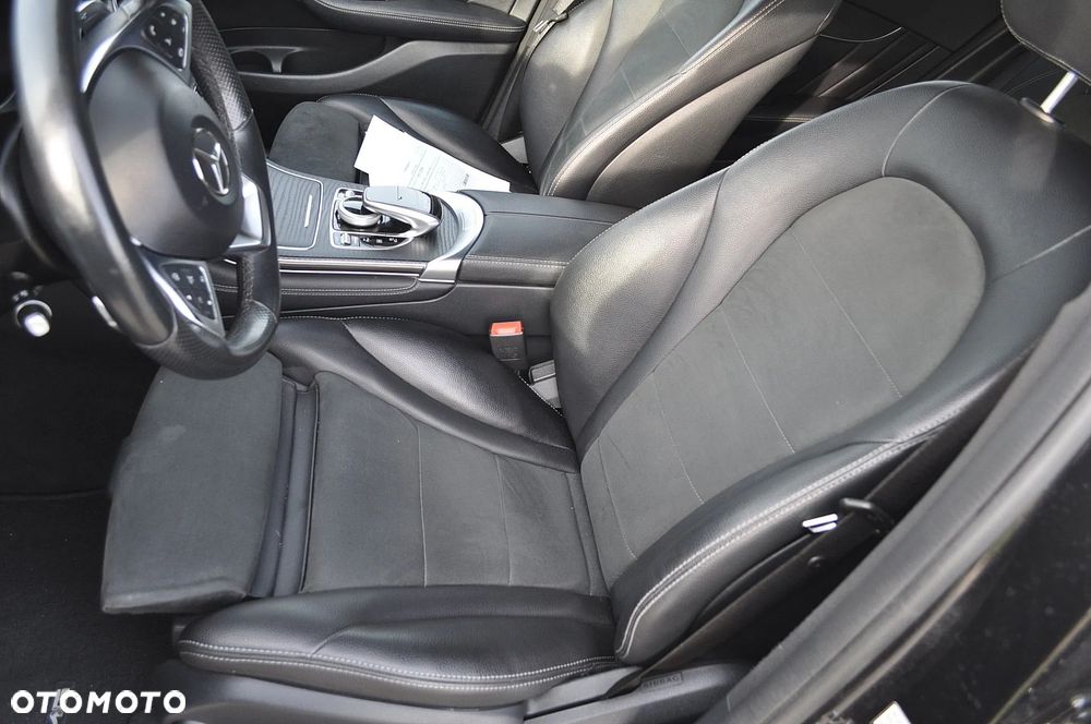 Mercedes-Benz GLC - 22