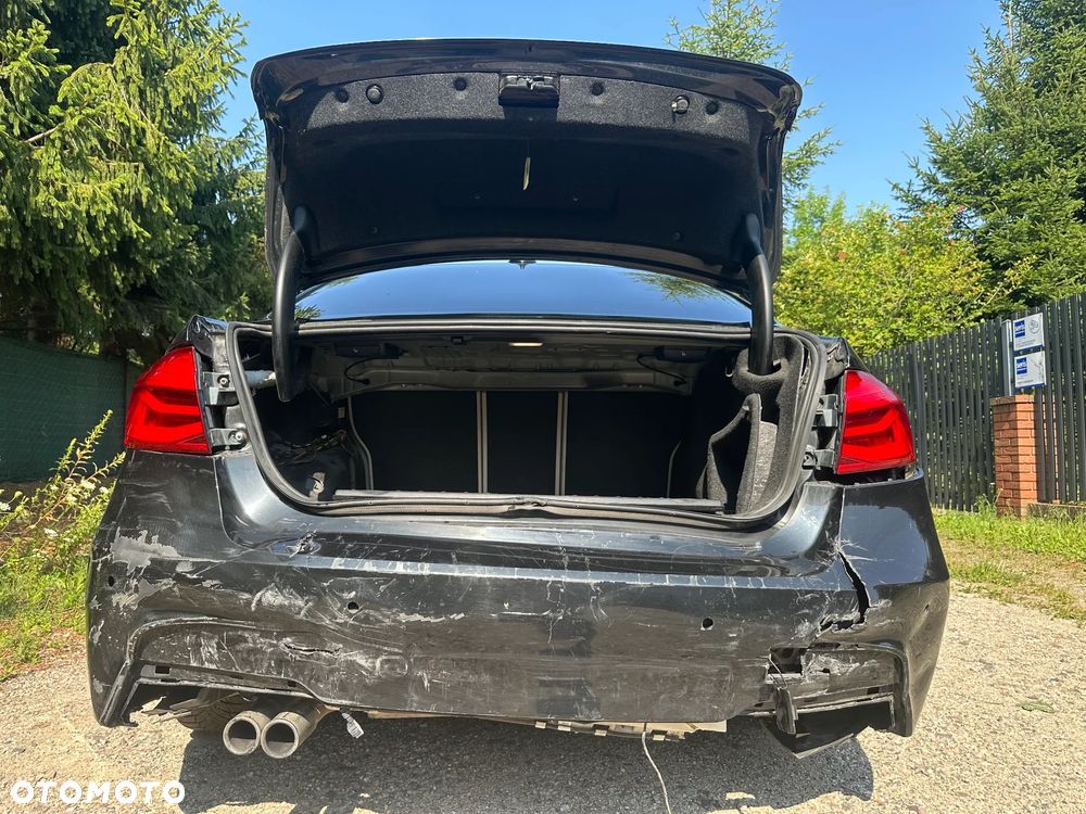 BMW Seria 3 328i Sport-Aut Sport Line - 14