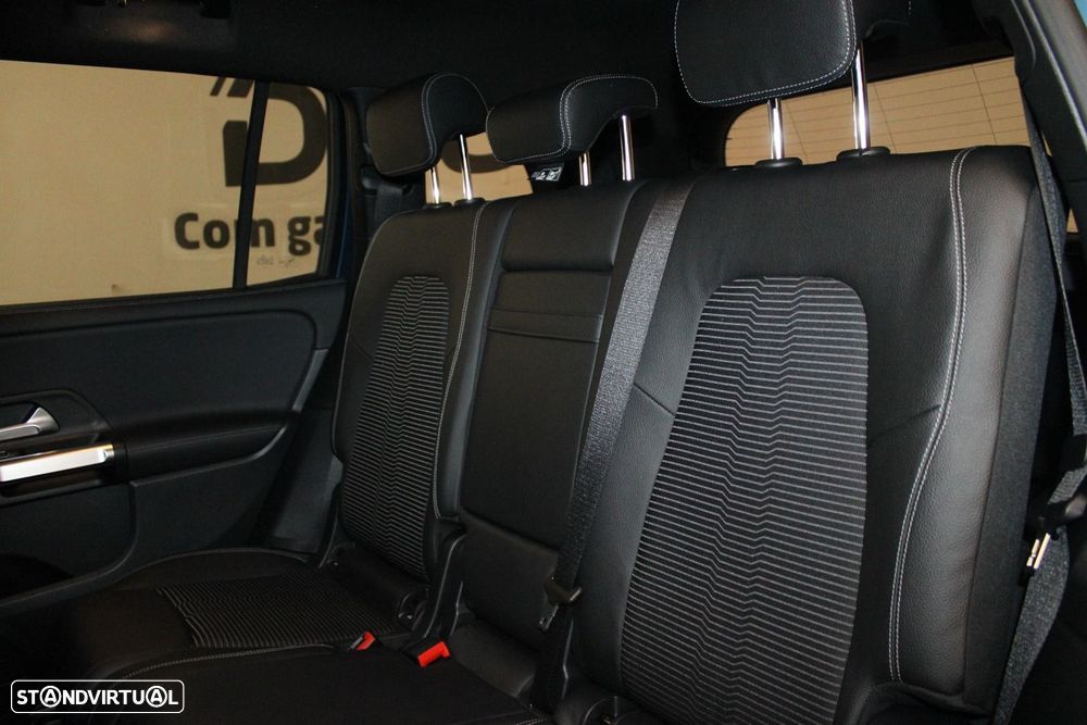 Mercedes-Benz GLB 200 d Progressive - 38
