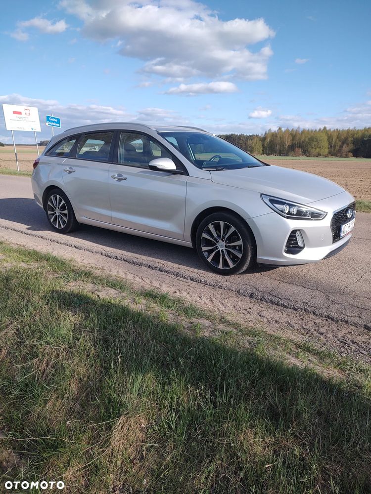 Hyundai i30 1.6 CRDi Premium DCT - 1