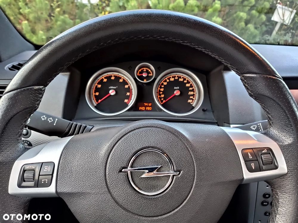 Opel Astra GTC 1.6 Sport - 19