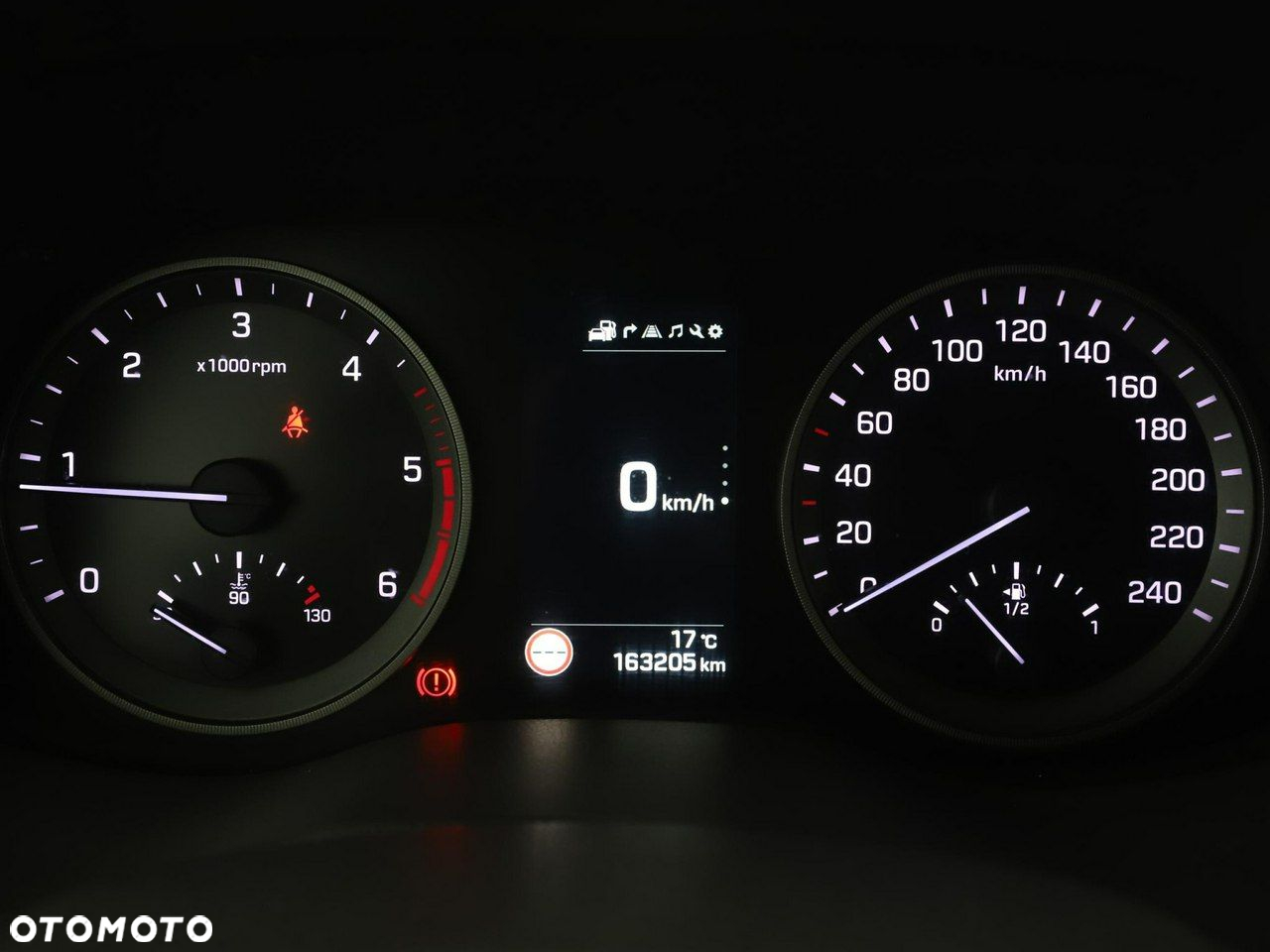 Hyundai Tucson 1.7 CRDI BlueDrive Style 2WD - 22