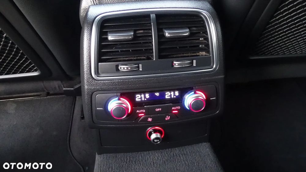 Audi A6 Avant 2.0 TDI Ultra S tronic - 16