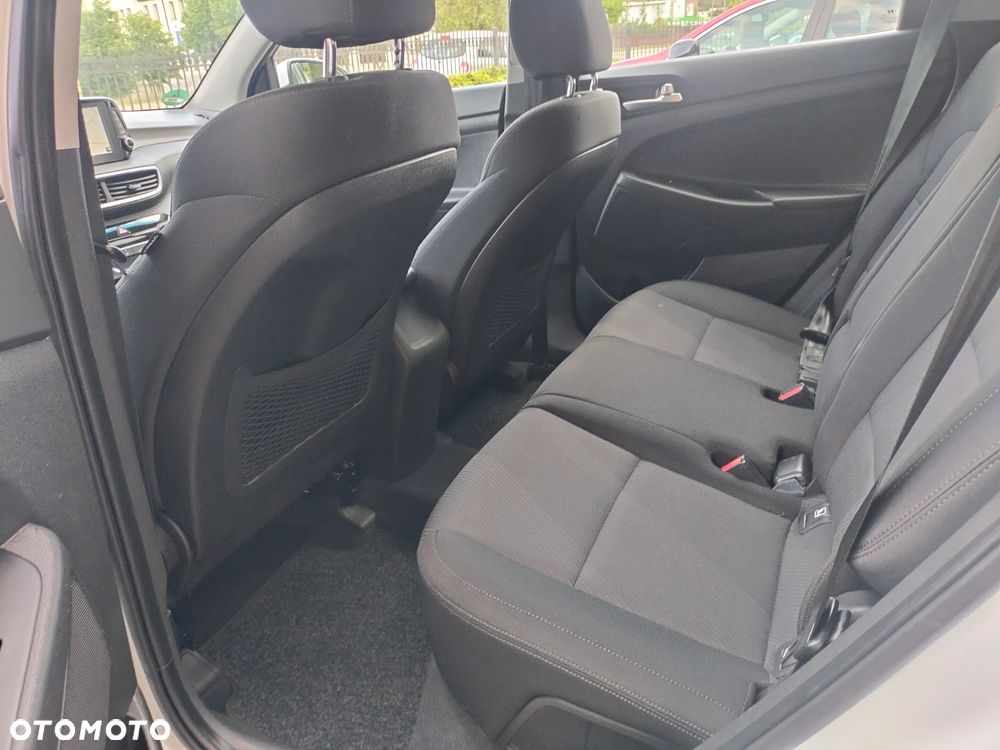 Hyundai Tucson 1.6 GDi 2WD Pure - 19