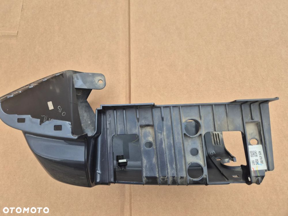 Isuzu D-Max III lewy narożnik zderzaka tylnego.PDC. 2019- - 2