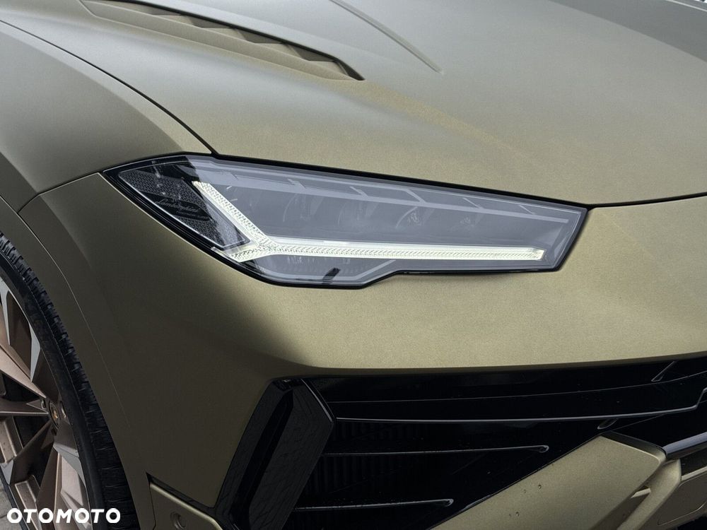 Lamborghini Urus - 23