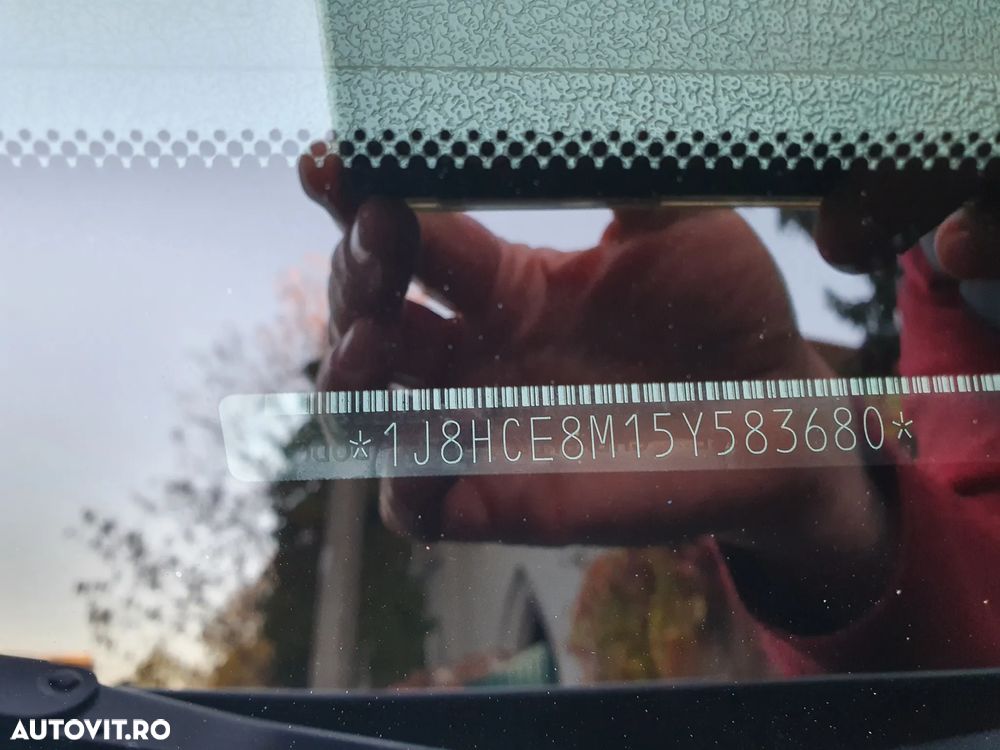 Jeep Grand Cherokee - 10