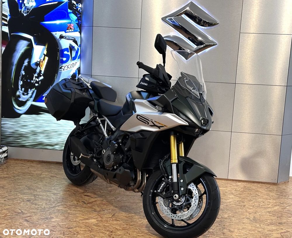 Suzuki GX