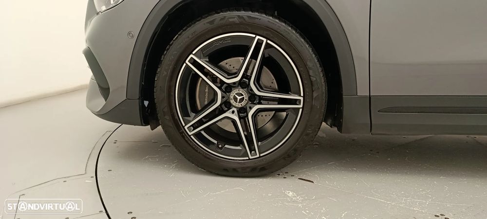 Mercedes-Benz GLA 180 d AMG Line - 17