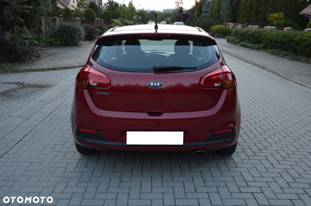 Kia Ceed 1.4 CVVT - 12