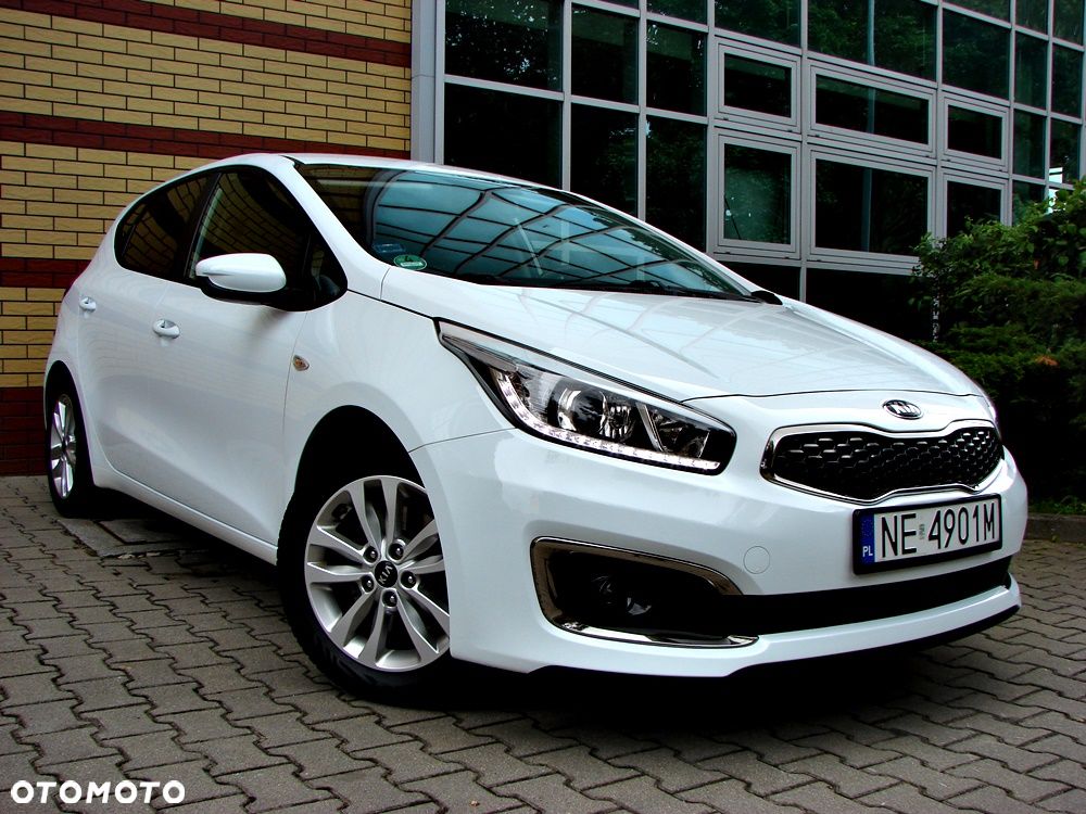 Kia Ceed 1.4 CVVT Dream Team Edition - 10