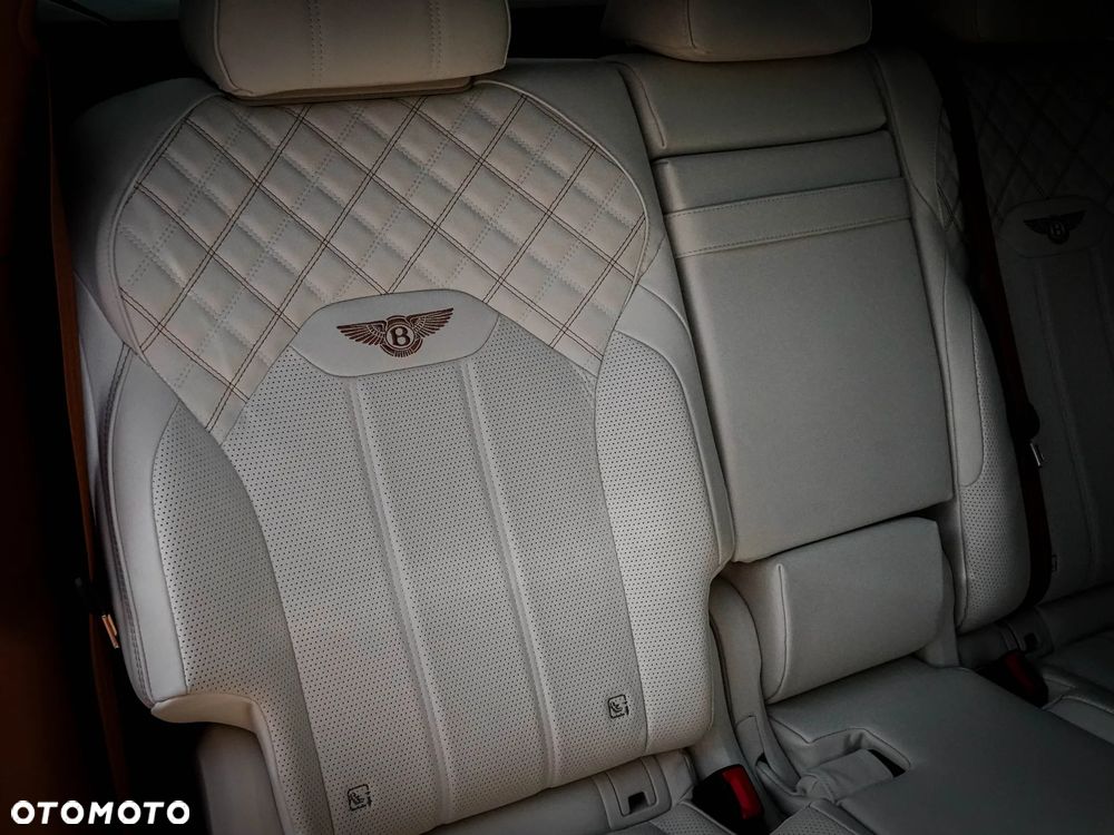 Bentley Bentayga - 24