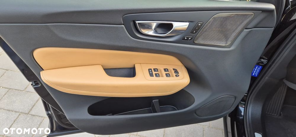 Volvo XC 60 D5 AWD Inscription - 26