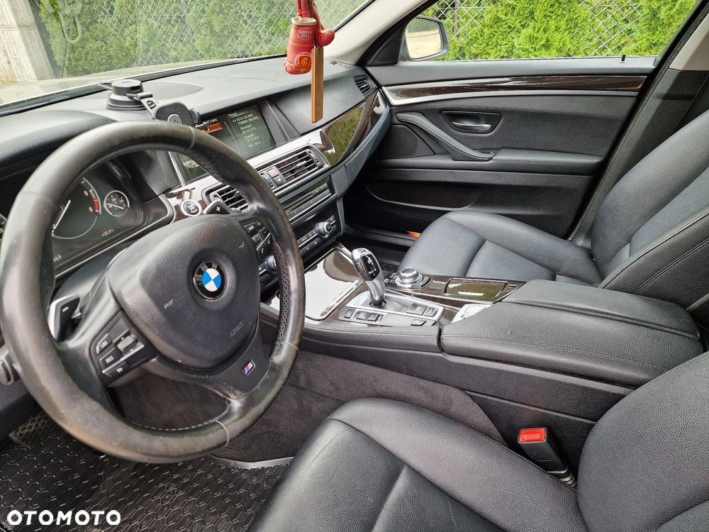 BMW Seria 5 520d xDrive Luxury Line - 8
