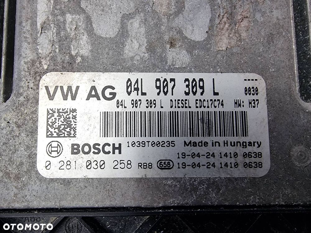 KOMPUTER SILNIKA ECU AUDI A4 B9 04L907309L - 2