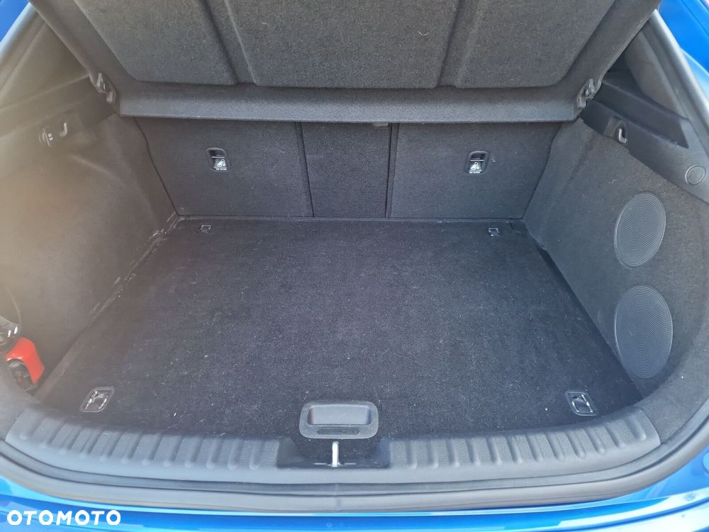 Kia XCeed 1.5 T-GDI Business Line DCT - 35