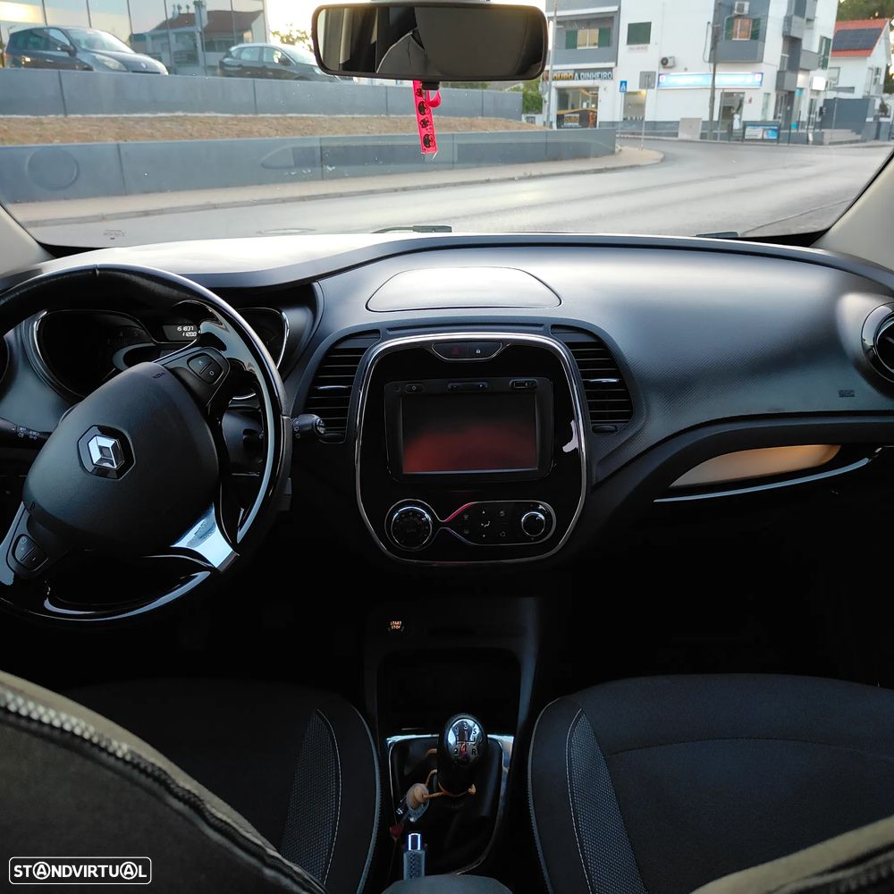 Renault Captur 1.5 dCi Exclusive - 6