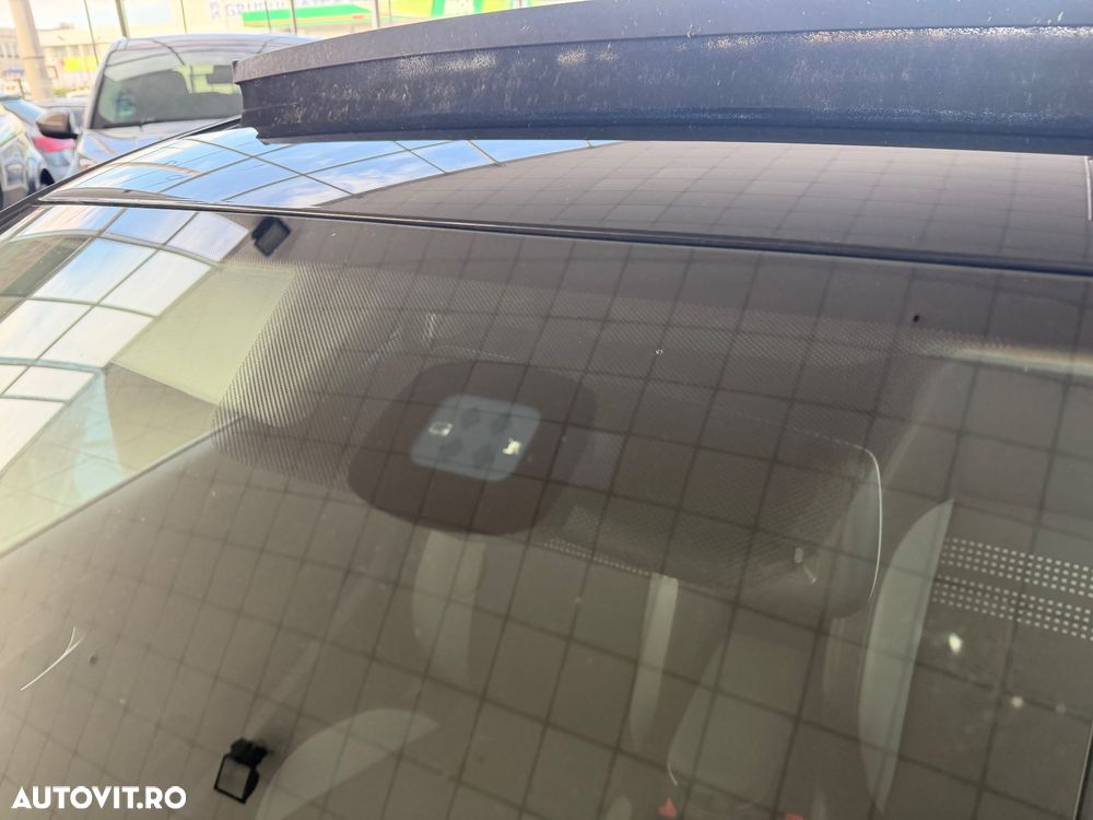 Volkswagen Polo 1.6 TDI DSG Life - 34