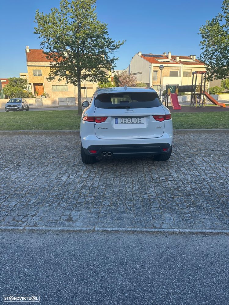 Jaguar F-Pace 20d AWD Aut. Prestige - 2