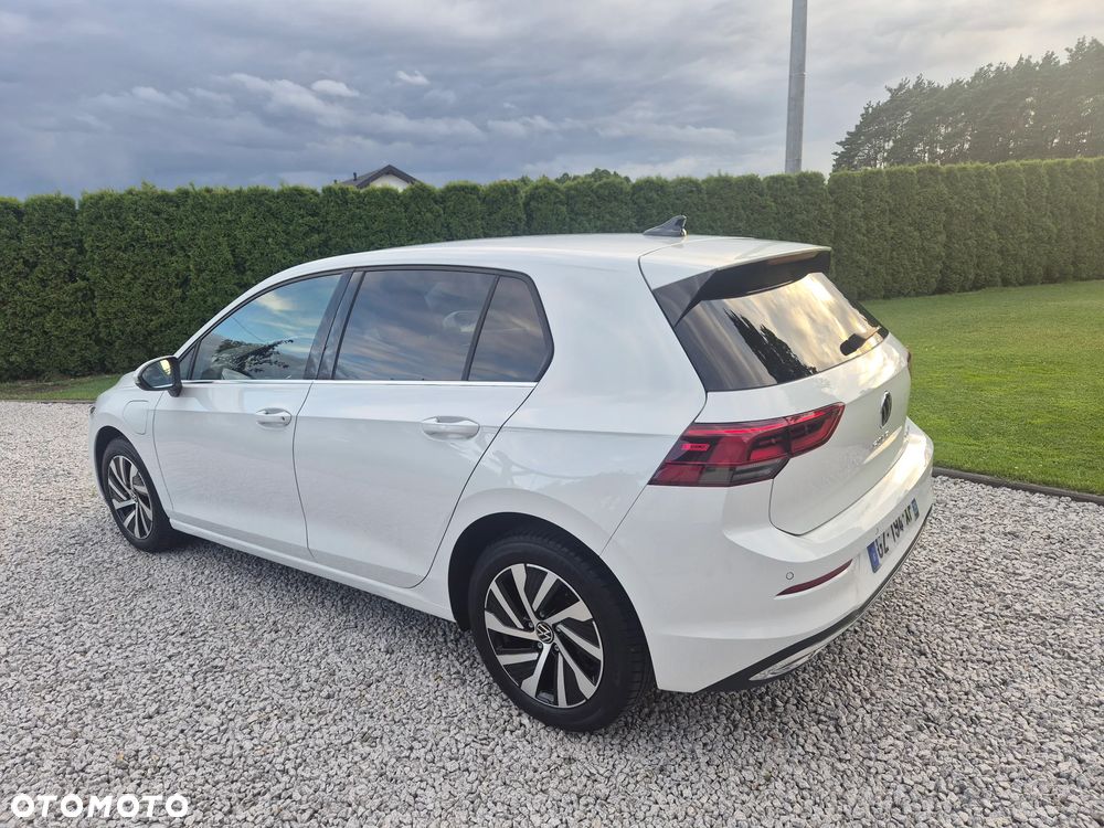 Volkswagen Golf - 5