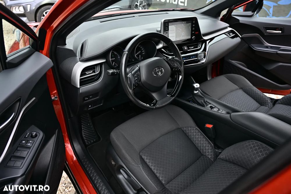 Toyota C-HR Flow - 23