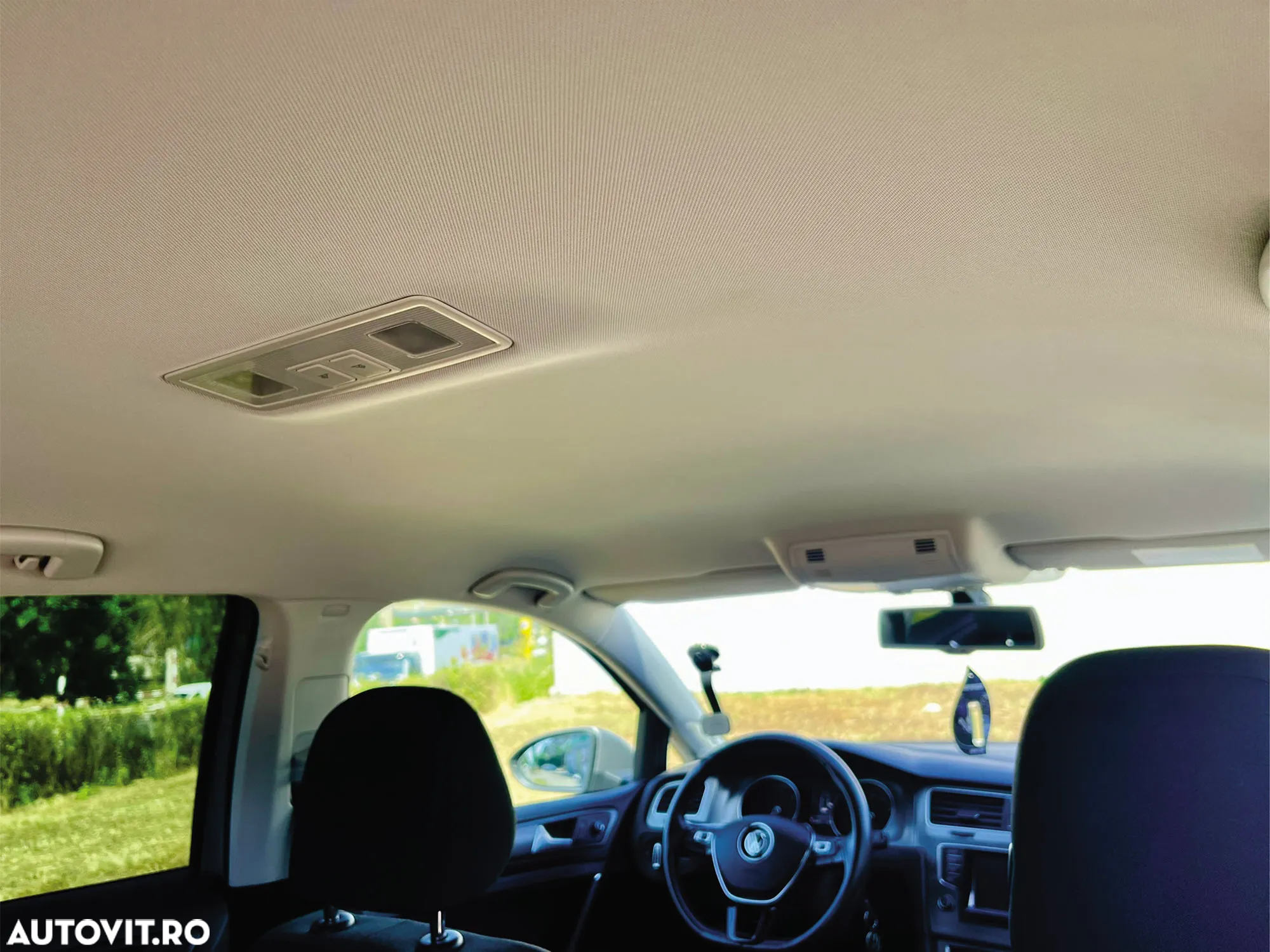 Volkswagen Golf 1.6 TDI BlueMotion Technology DPF Comfortline - 14