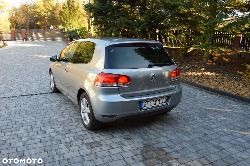 Volkswagen Golf - 23