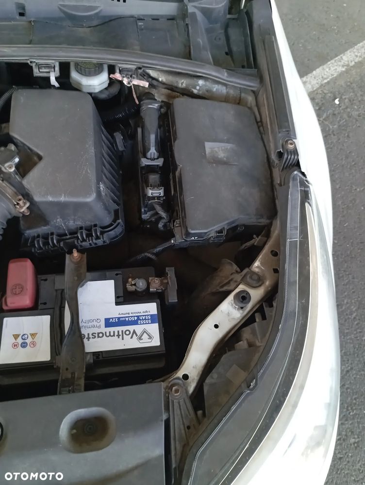Toyota Avensis - 20
