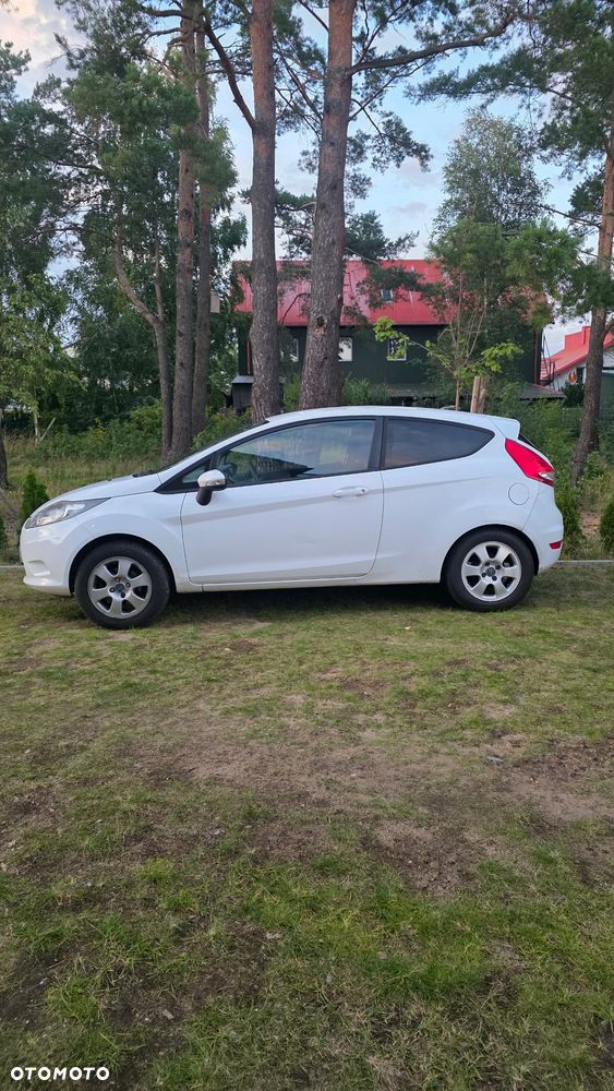 Ford Fiesta 1.6 TDCi DPF Trend - 2