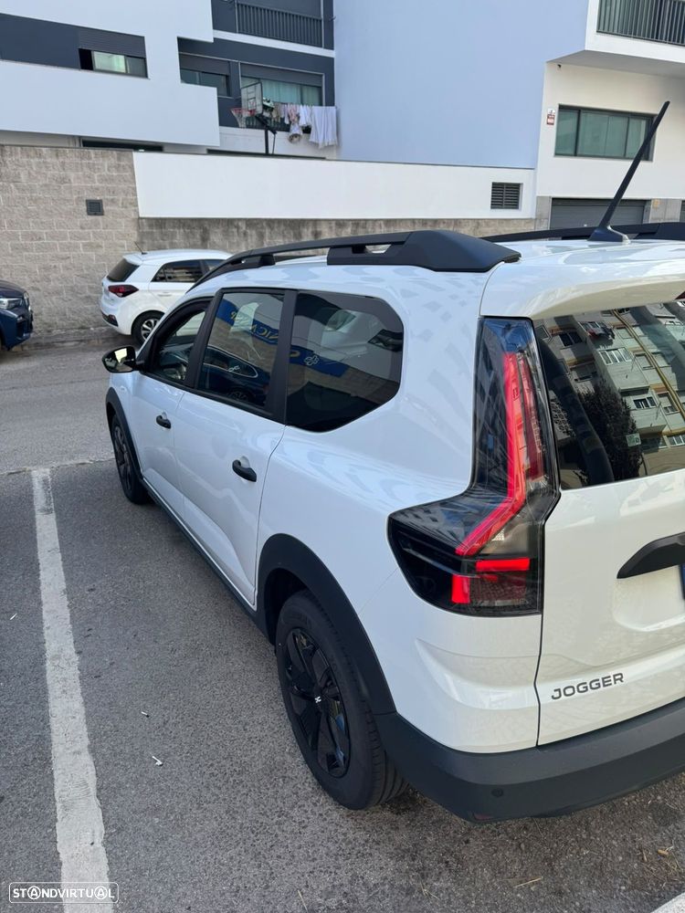 Dacia Jogger 1.0 TCe Essential 7L - 6