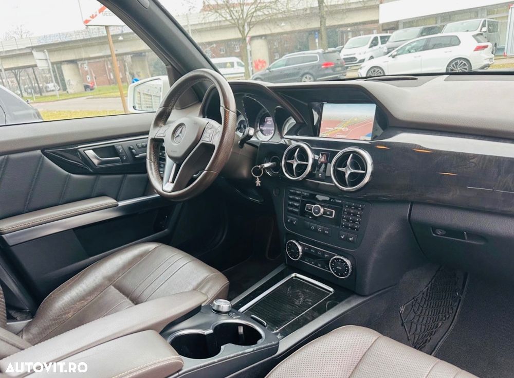 Mercedes-Benz GLK 250 CDI DPF 4Matic BlueEFFICIENCY 7G-TRONIC SPORT EDITION - 10
