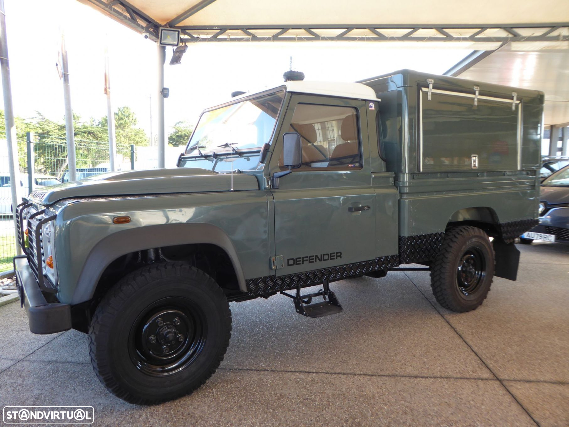 Land Rover Defender 110 TD4 - 17
