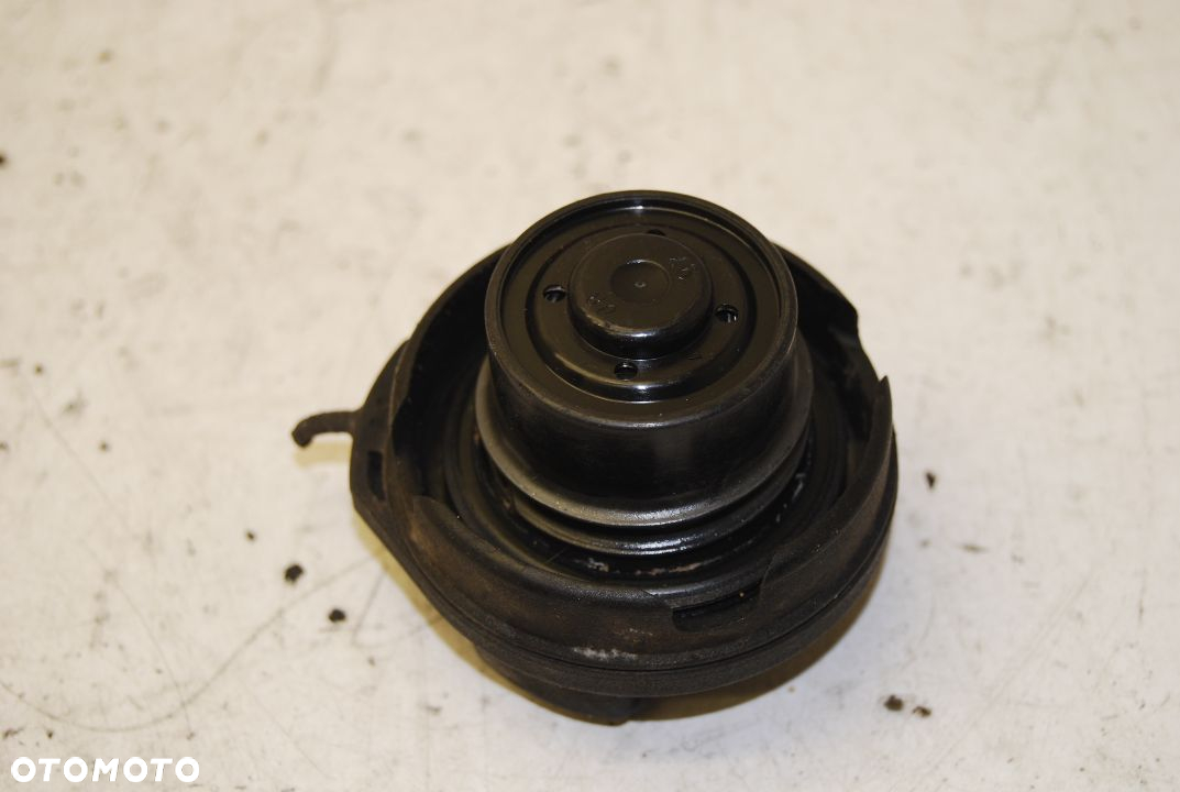 KOREK WLEWU PALIWA 1J0201553G/S/Q/P/ AB VW GOLF IV AUDI SEAT IBIZA IV - 5