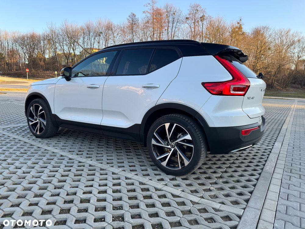 Volvo XC 40 T5 AWD R-Design - 9