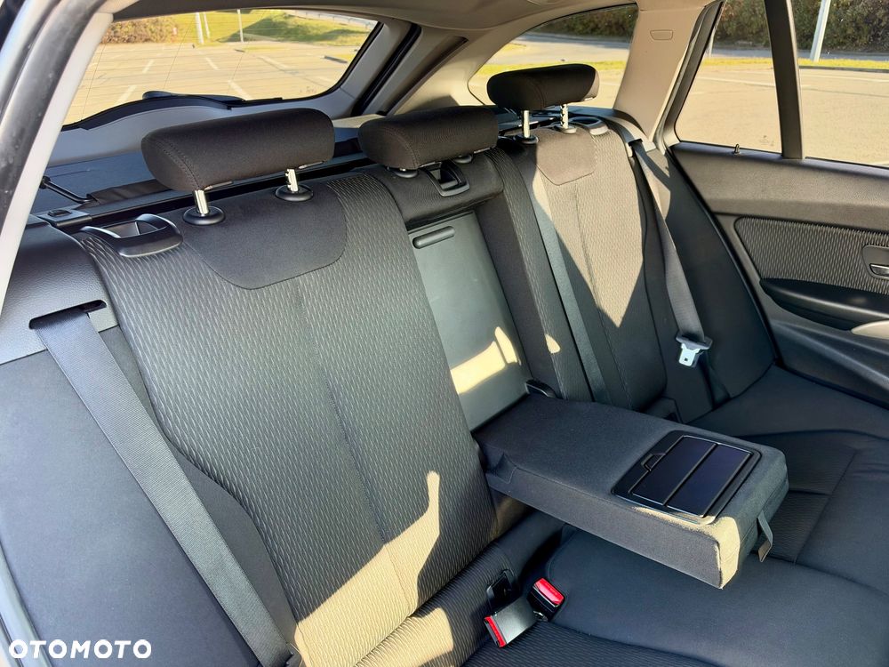 BMW Seria 3 318d Advantage - 18