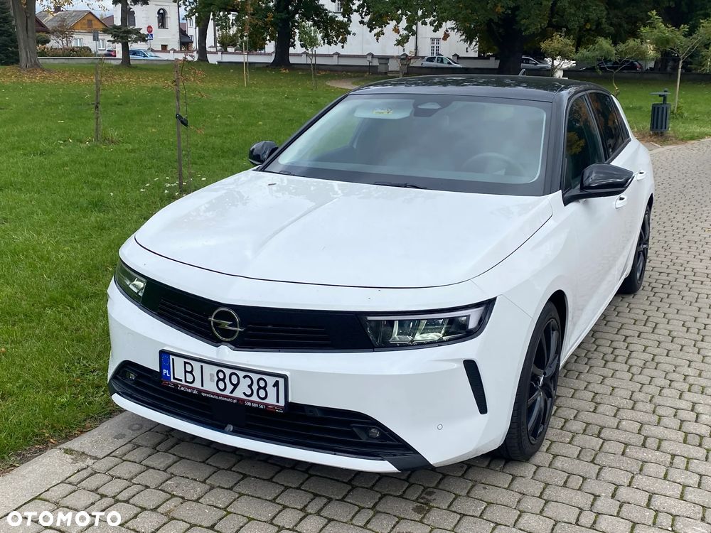 Opel Astra 1.2 Turbo Business Edition - 17