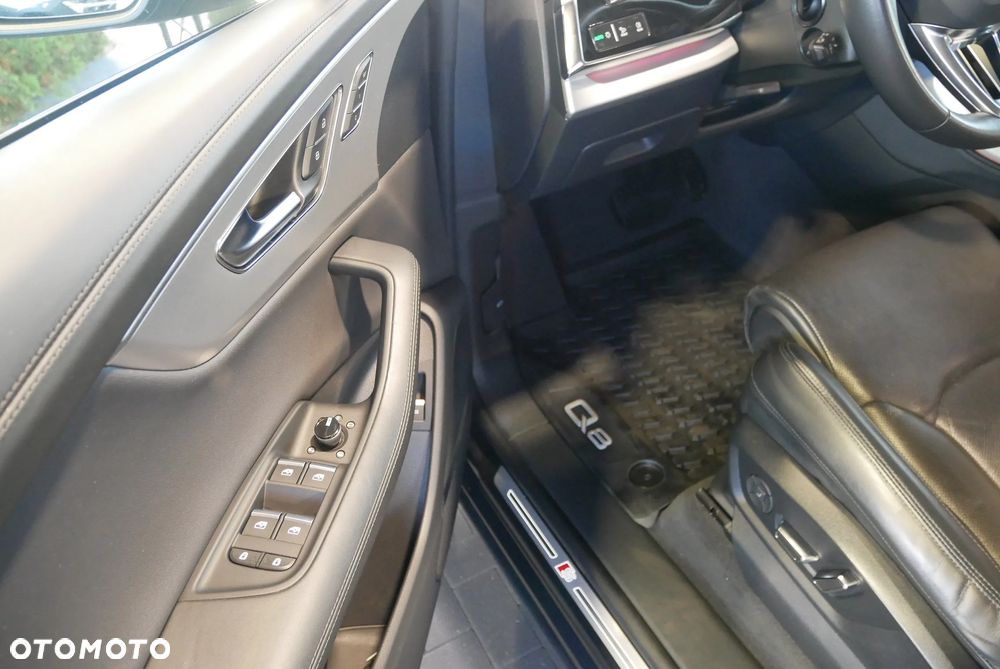 Audi Q8 50 TDI mHEV Quattro Tiptronic - 23