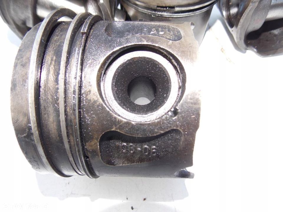 tłok opel vectra c astra h 1.9 16v 150 km - 2