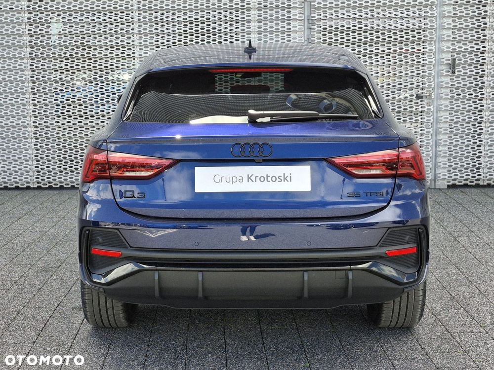 Audi Q3 Sportback - 3