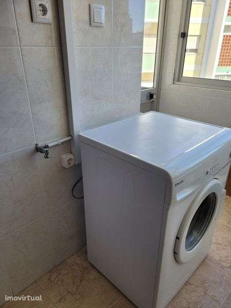 Vende-se T3  centro de Alverca - Grande imagem: 4/12