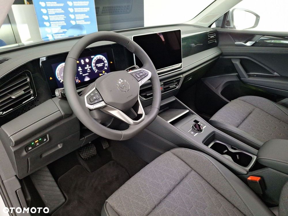 Volkswagen Tiguan - 9