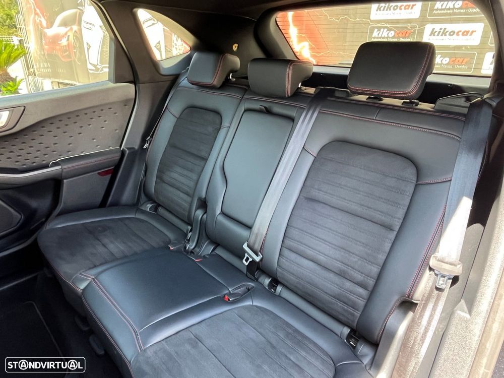 Ford Kuga 2.0 EcoBlue Hybrid ST-LINE - 46