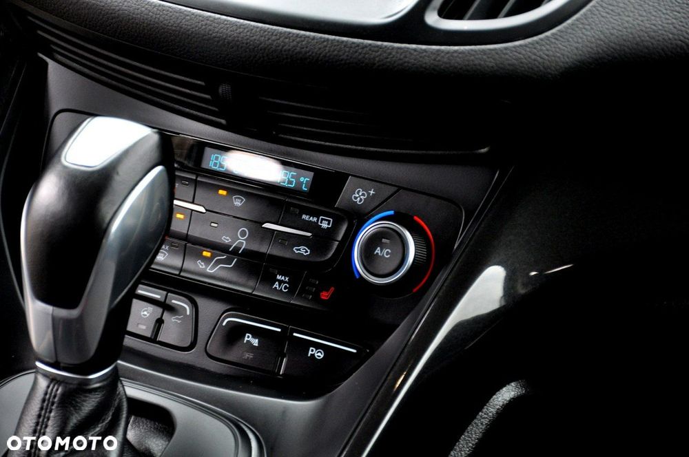 Ford Kuga - 31