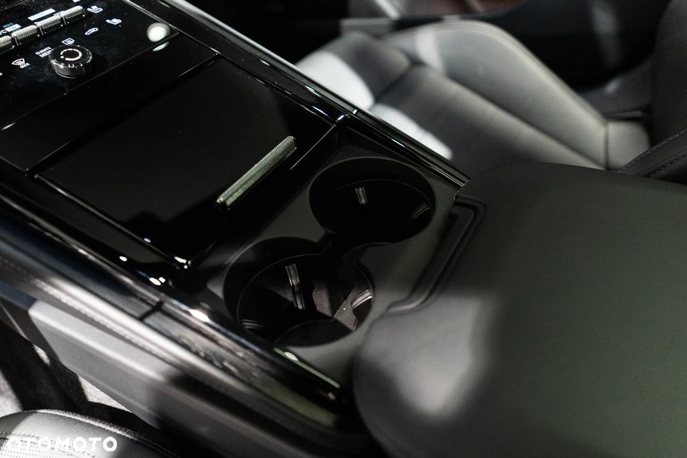 Porsche Panamera - 28