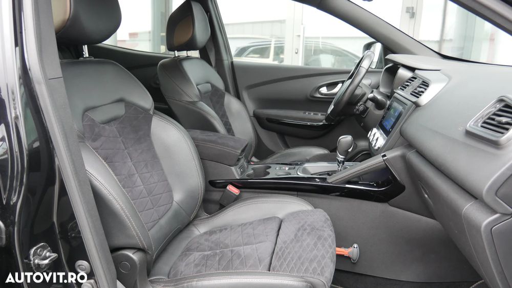 Renault Kadjar TCe 140 EDC GPF BLACK EDITION - 14